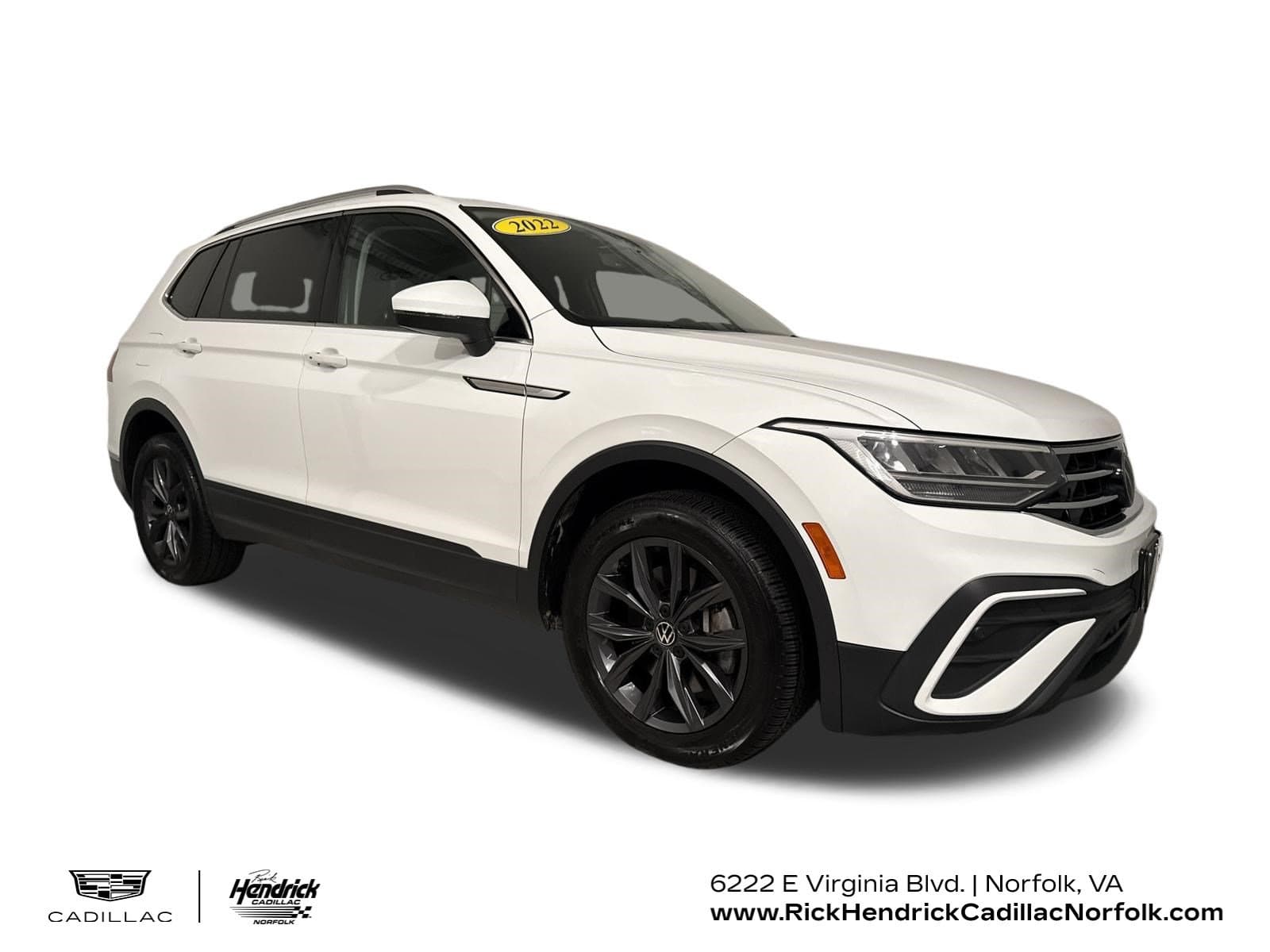 2022 Volkswagen Tiguan SE — photo 1 of 7