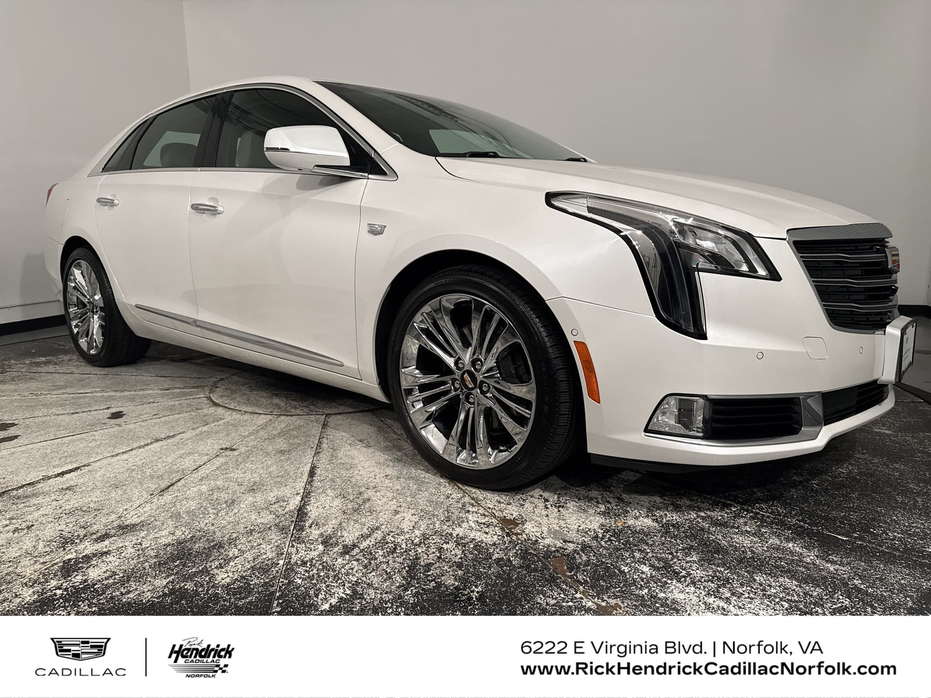 2019 Cadillac XTS Premium Luxury — photo 1 of 37