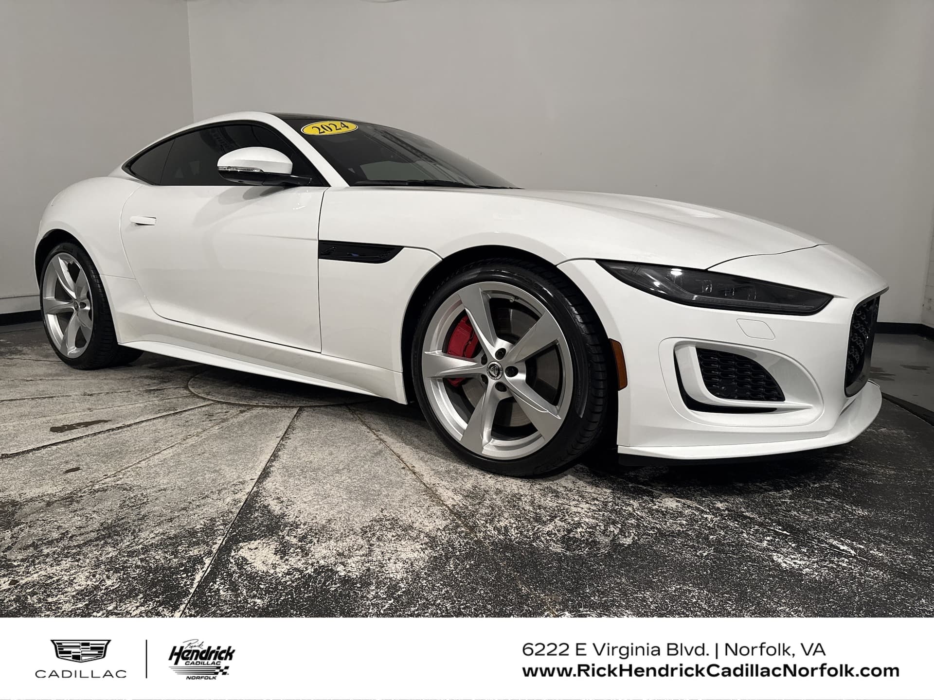 2024 Jaguar F-TYPE R-Dynamic — photo 1 of 35