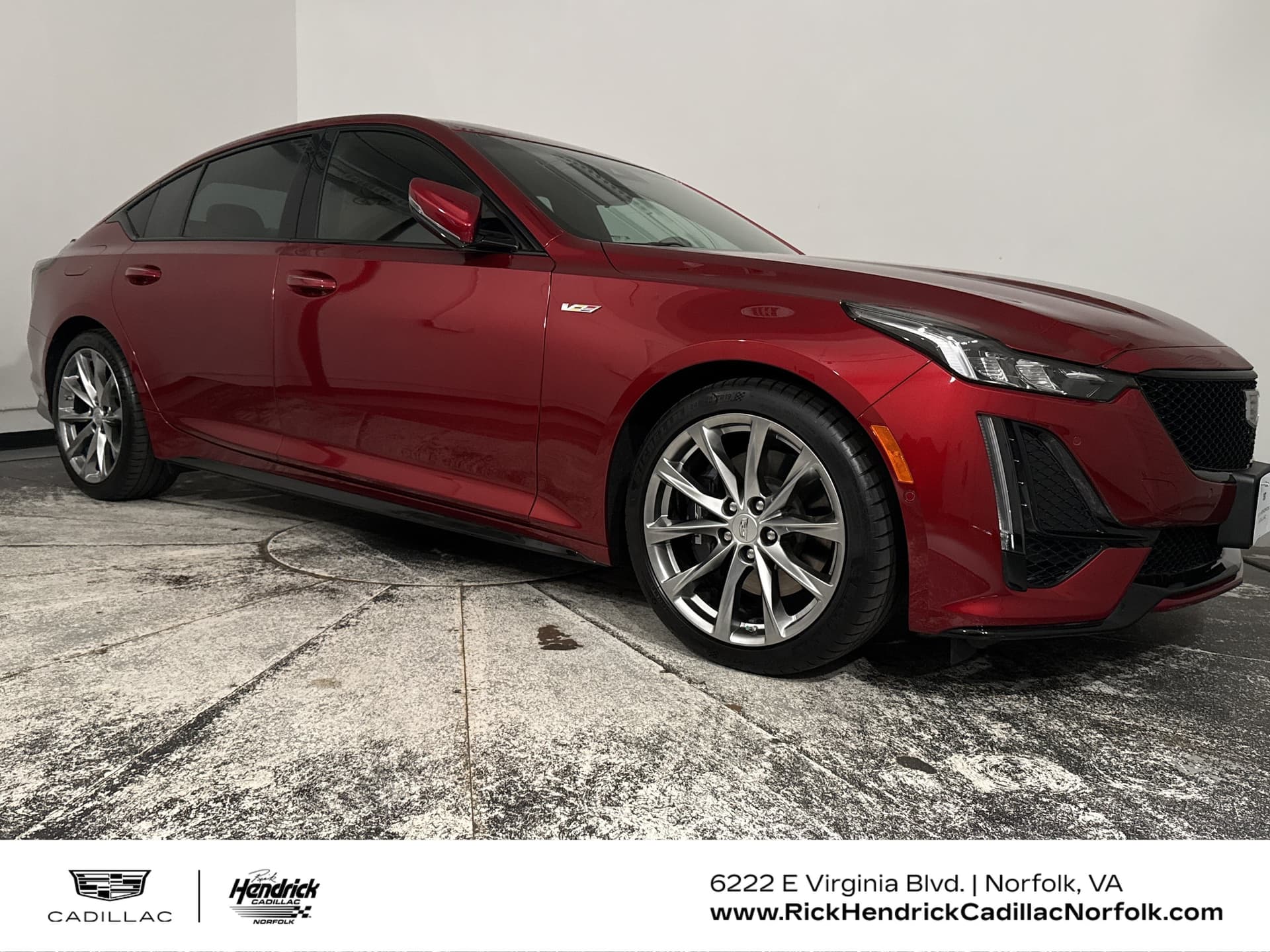 2024 Cadillac CT5-V Base — photo 1 of 37
