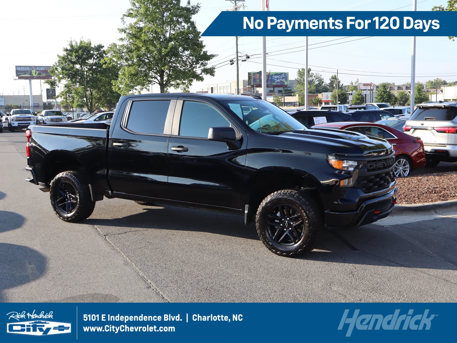 2025 Chevrolet Silverado 1500 Custom Trail Boss — photo 1 of 39