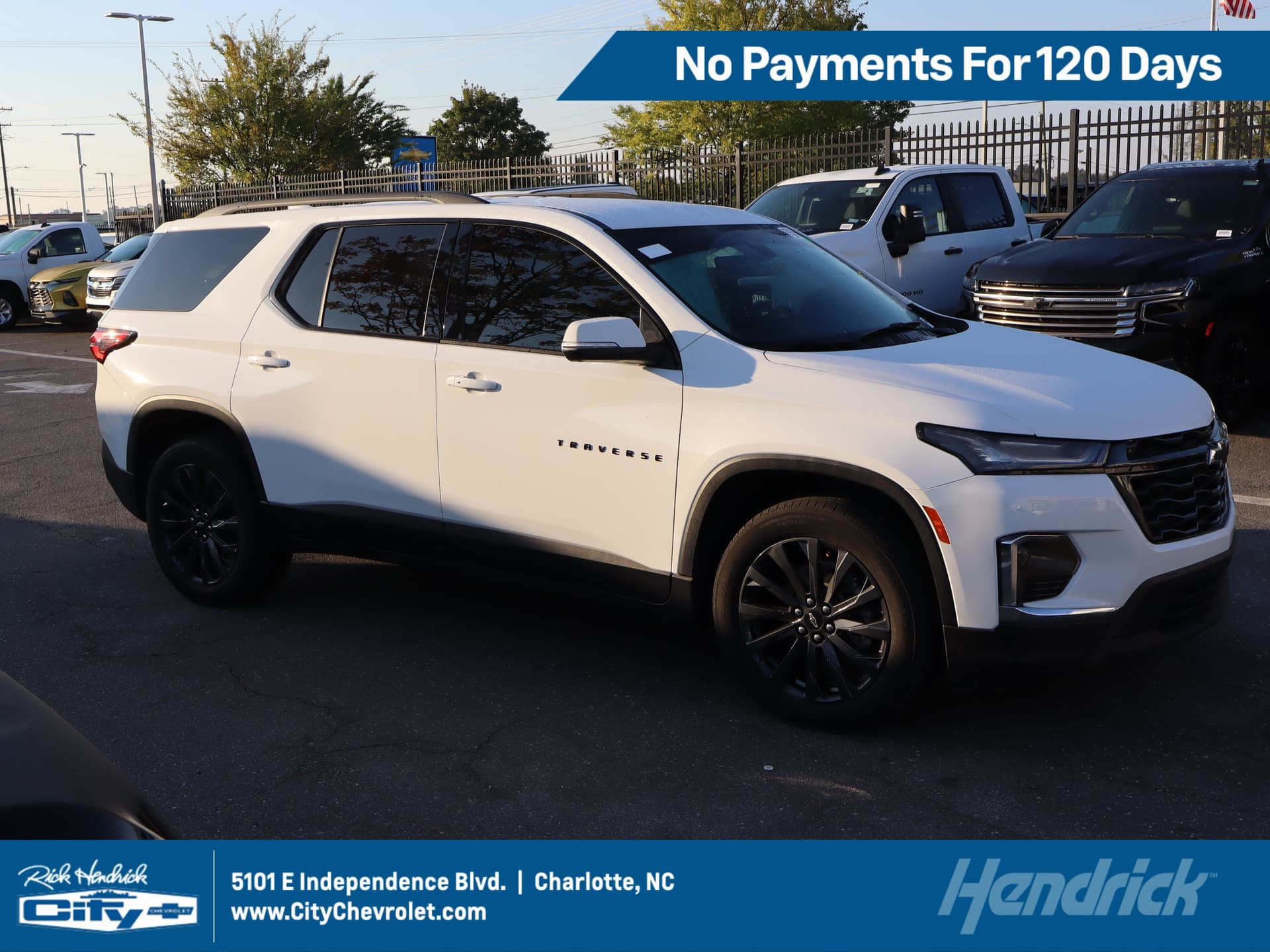 2023 Chevrolet Traverse RS — photo 1 of 45