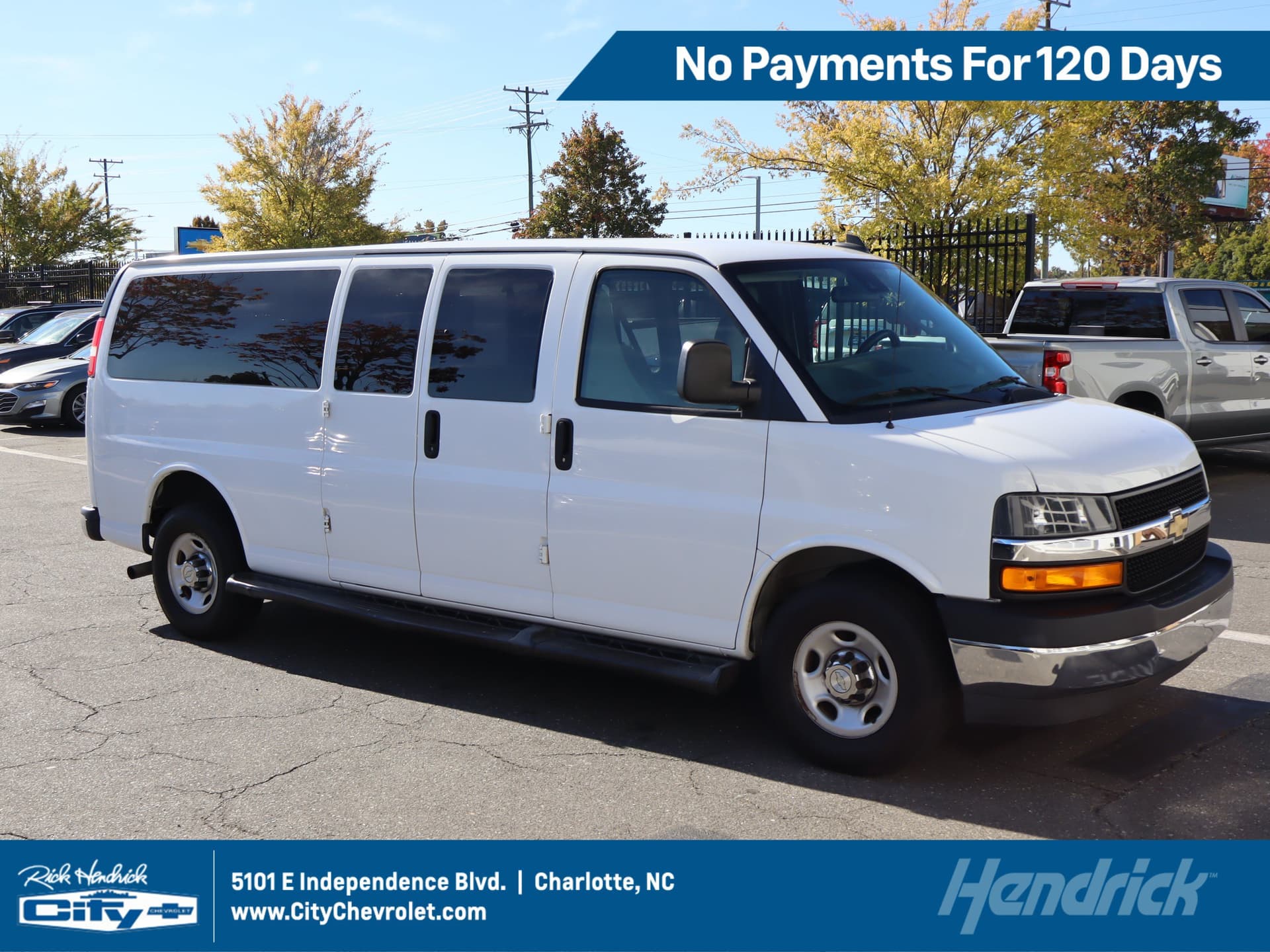 2020 Chevrolet Express Passenger LT — photo 1 of 37