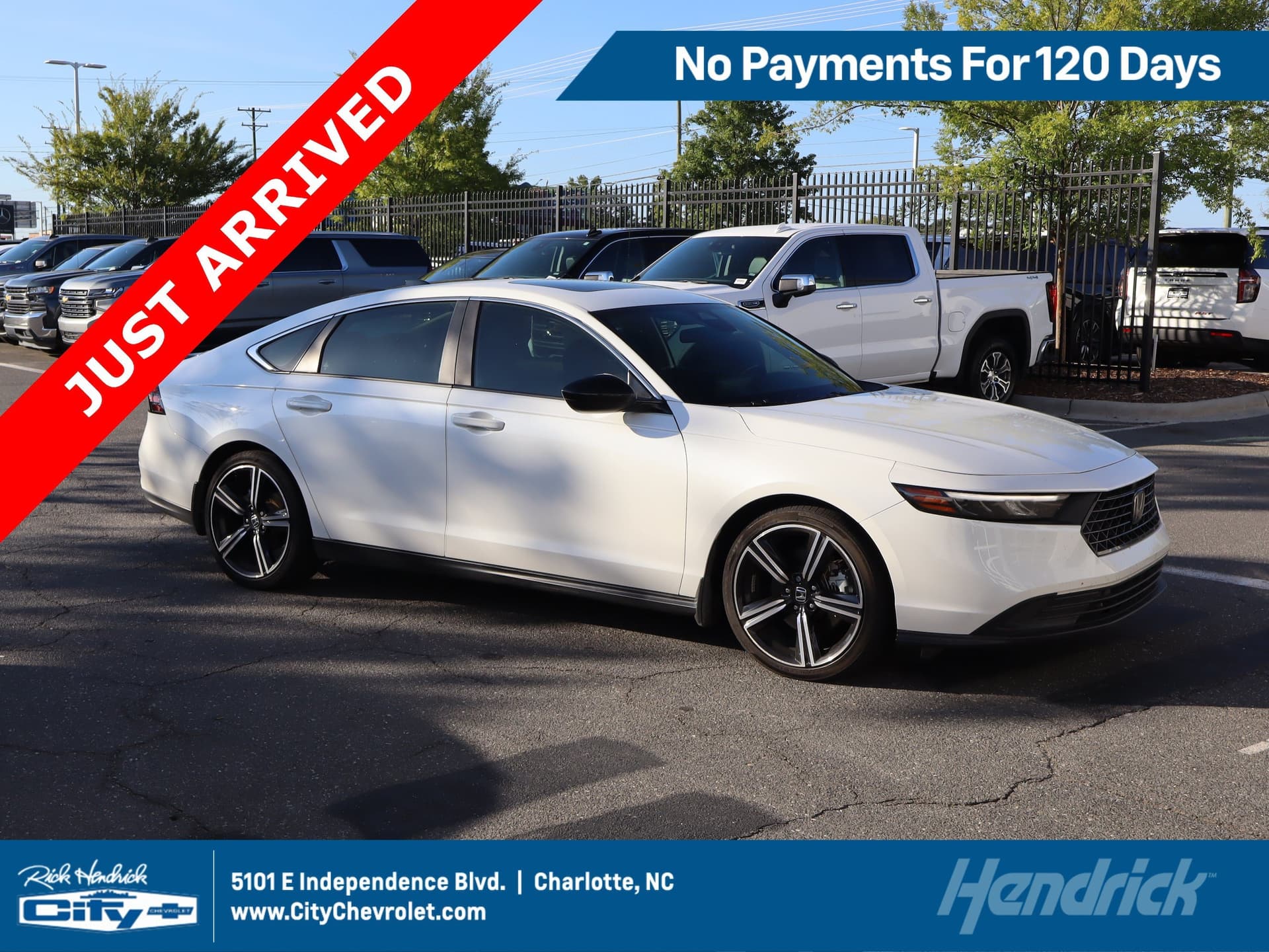 2023 Honda Accord Hybrid Sport — photo 1 of 23