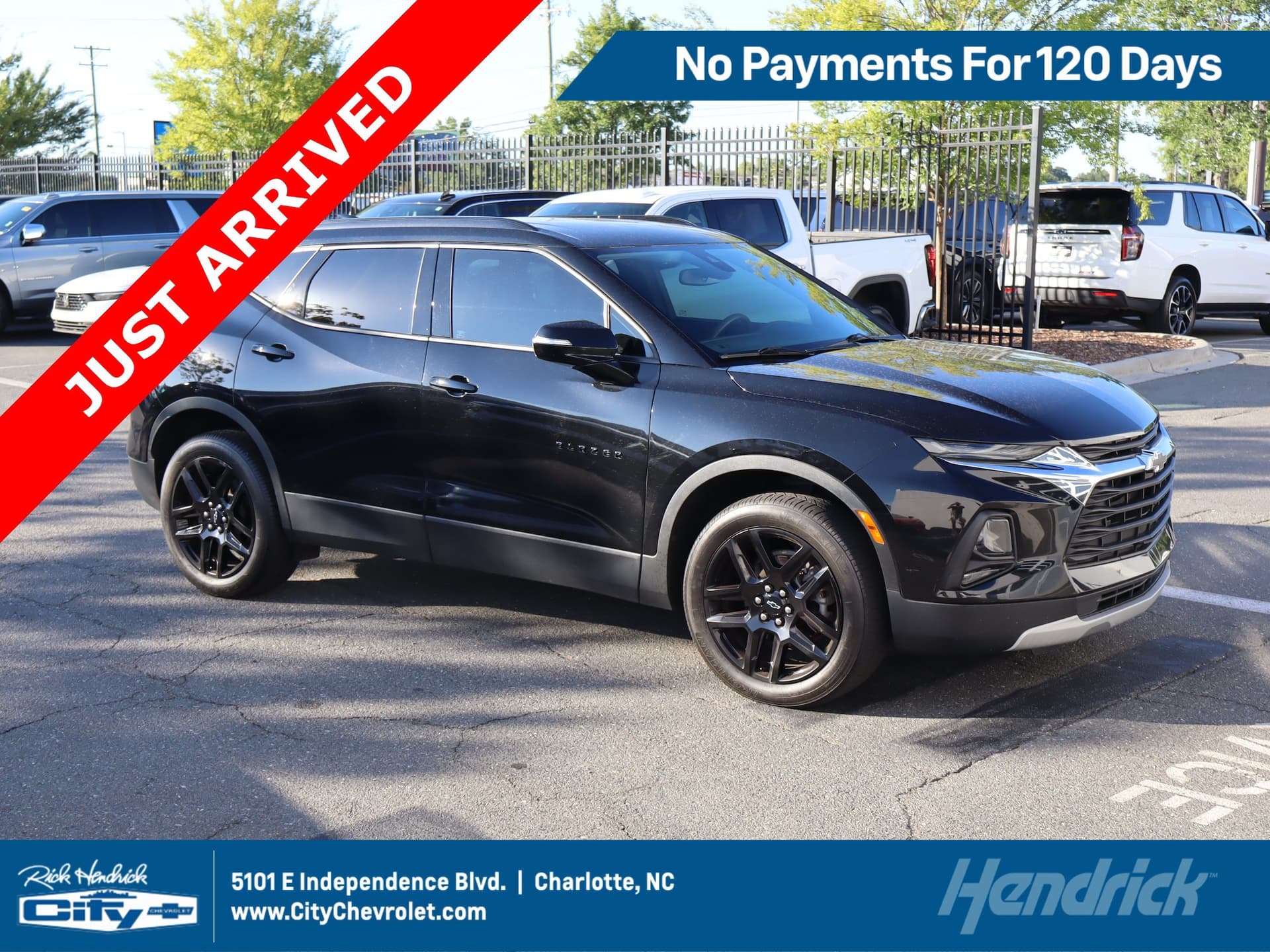 2022 Chevrolet Blazer LT — photo 1 of 23