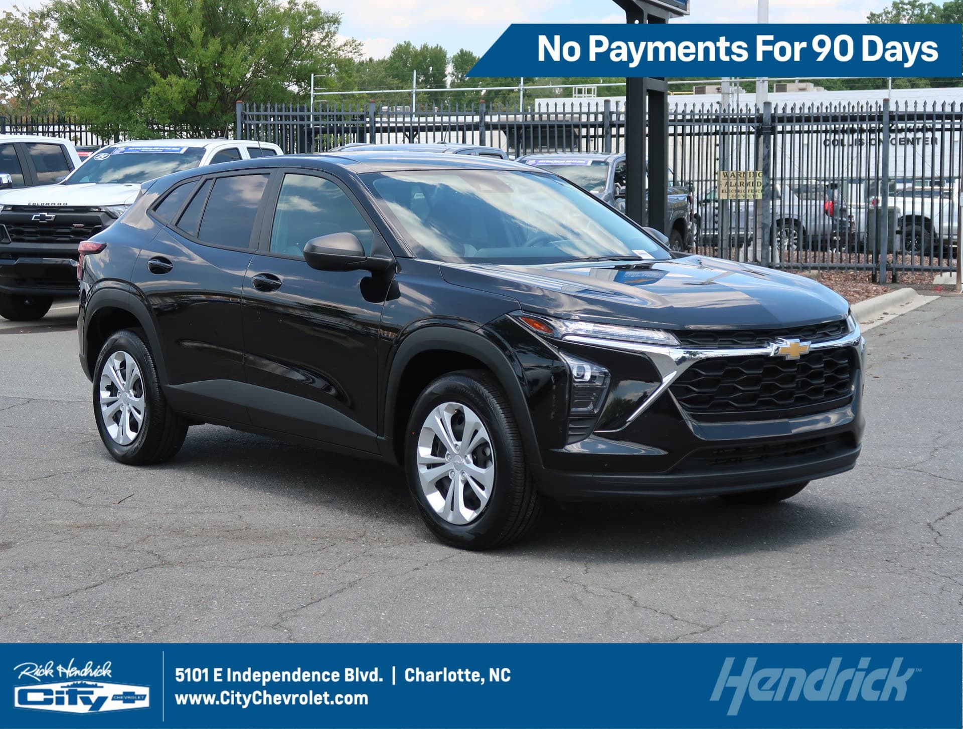 2025 Chevrolet Trax LS — photo 1 of 48