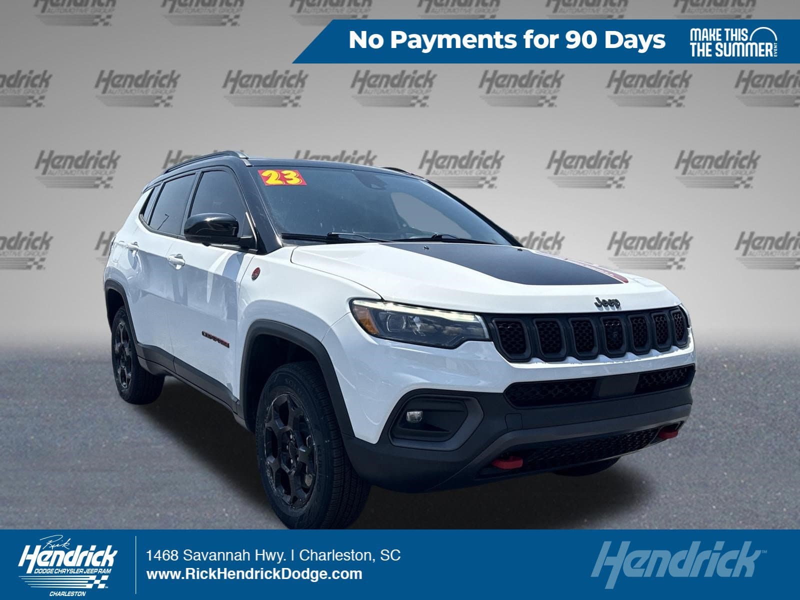 2023 Jeep Compass Trailhawk — photo 1 of 36