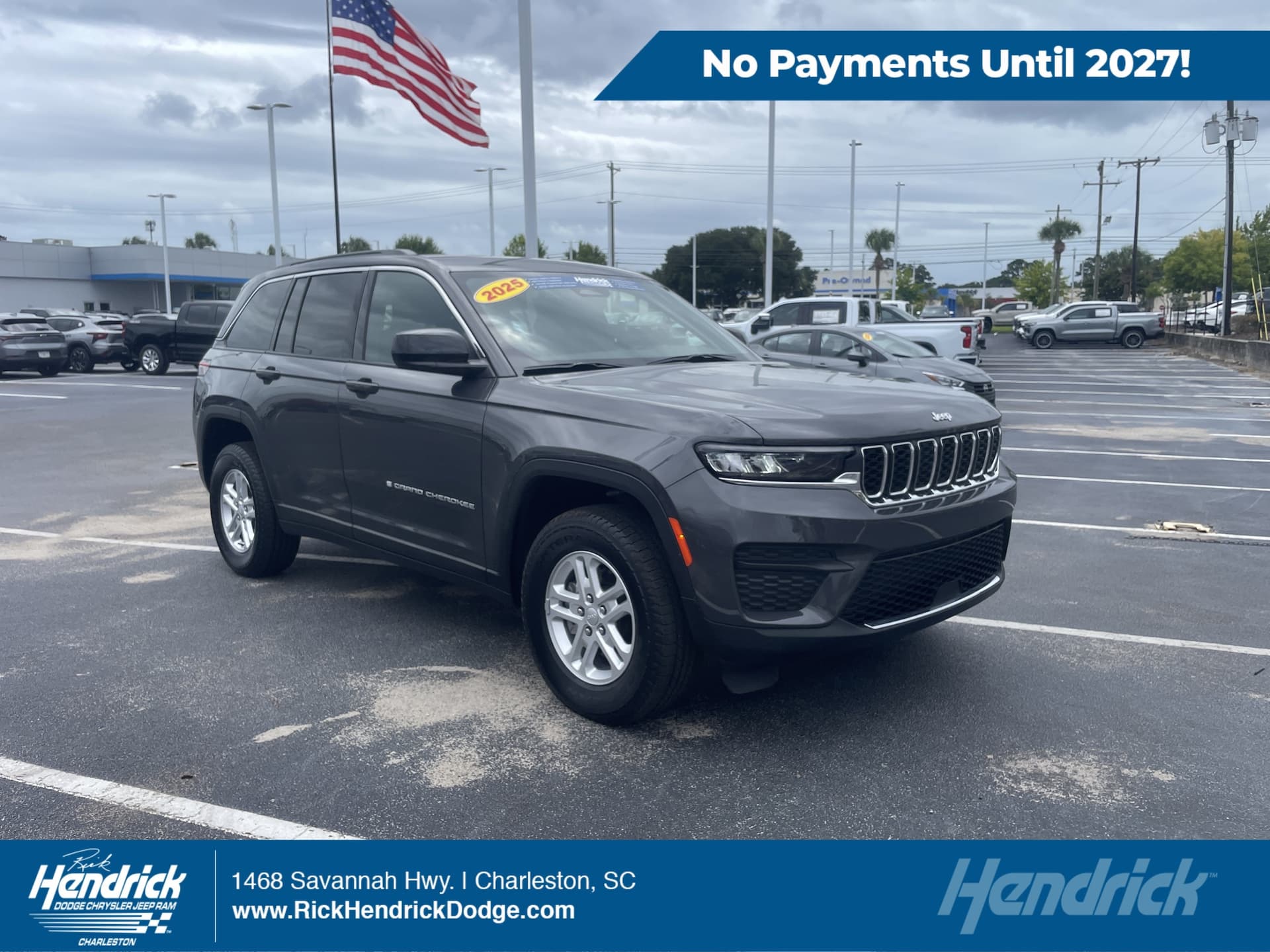 2025 Jeep Grand Cherokee Laredo — photo 1 of 34