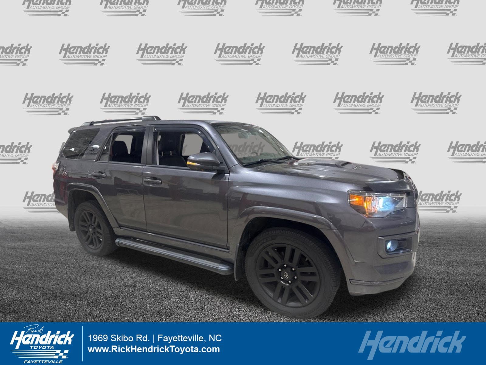 2022 Toyota 4Runner TRD Sport — photo 1 of 11