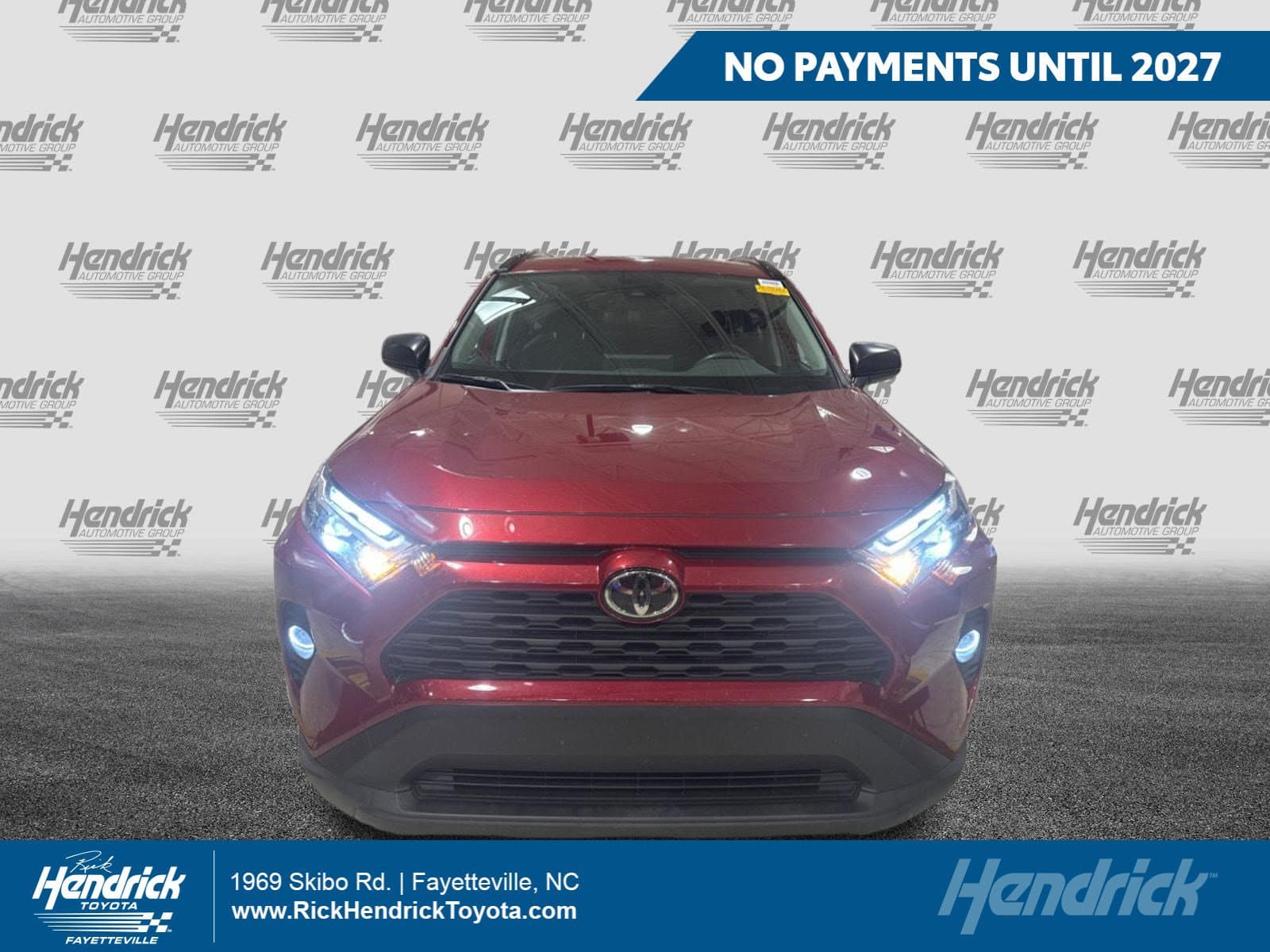 2025 Toyota RAV4 Hybrid LE — photo 1 of 17