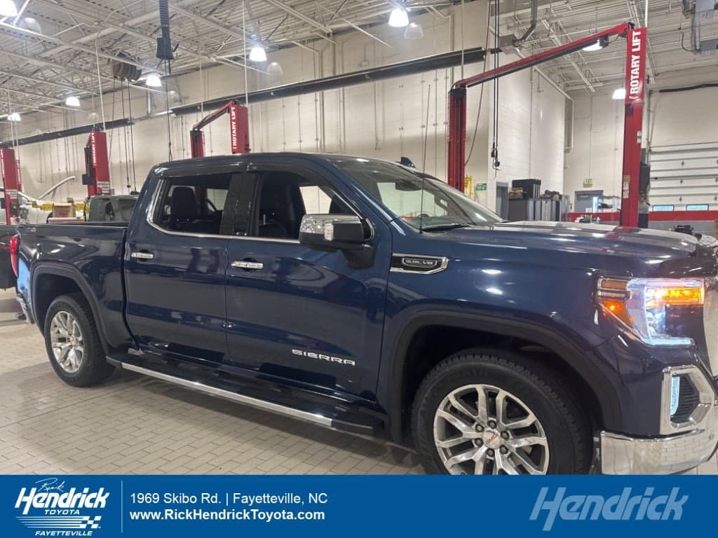2019 GMC Sierra 1500 SLT — photo 1 of 11