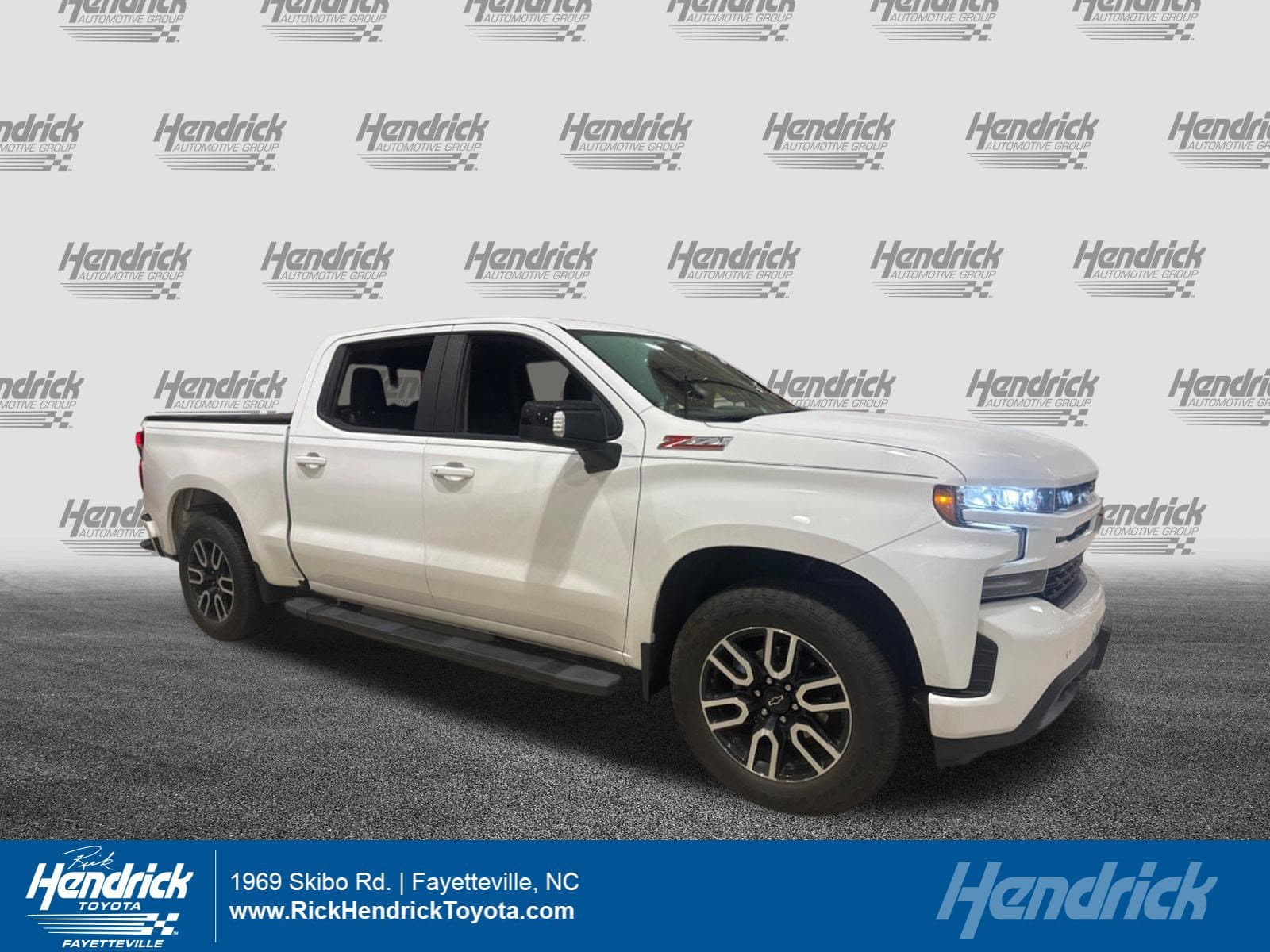 2020 Chevrolet Silverado 1500 RST — photo 1 of 11