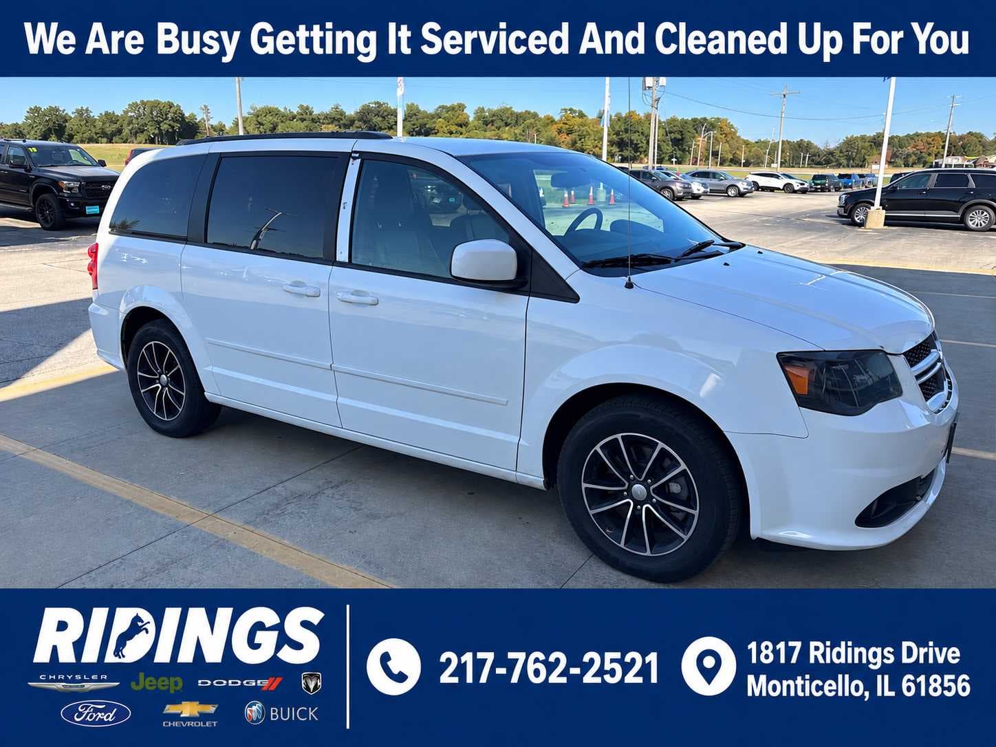 2017 Dodge Grand Caravan GT — photo 1 of 8