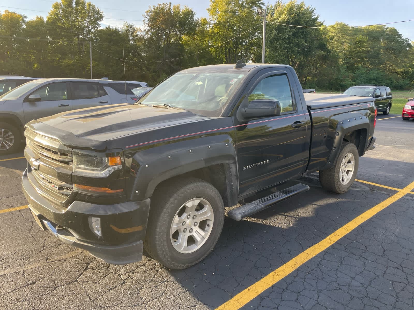 2016 Chevrolet Silverado 1500 LT — photo 1 of 10