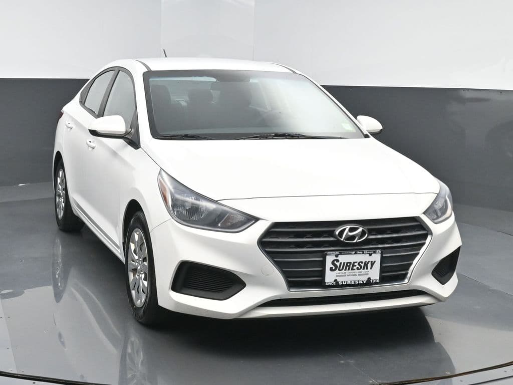 2018 Hyundai Accent SE — photo 1 of 42