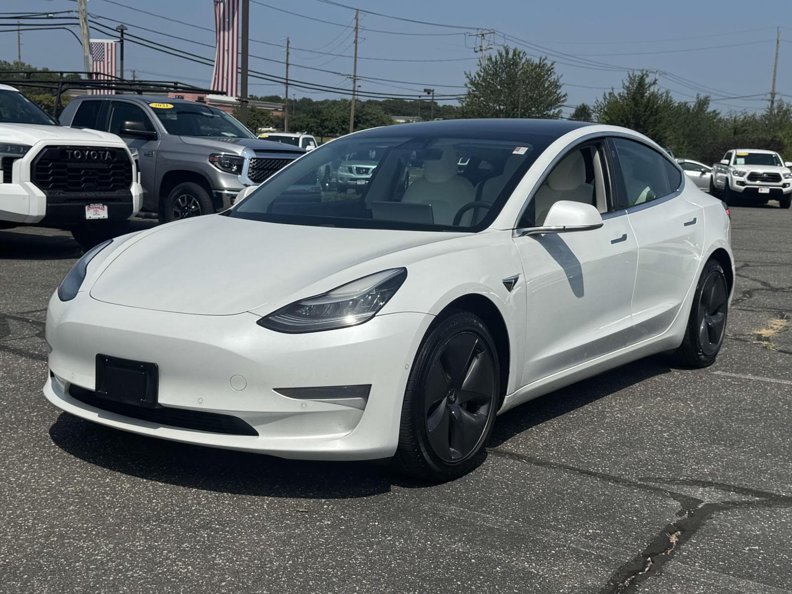 Foto de 2020 Tesla Model 3 Long Range AWD