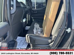 Extra Photo