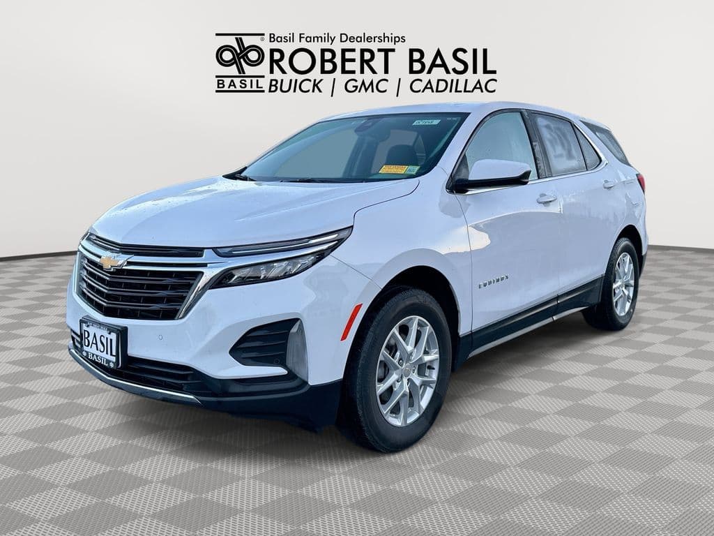 2024 Chevrolet Equinox LT — photo 1 of 30