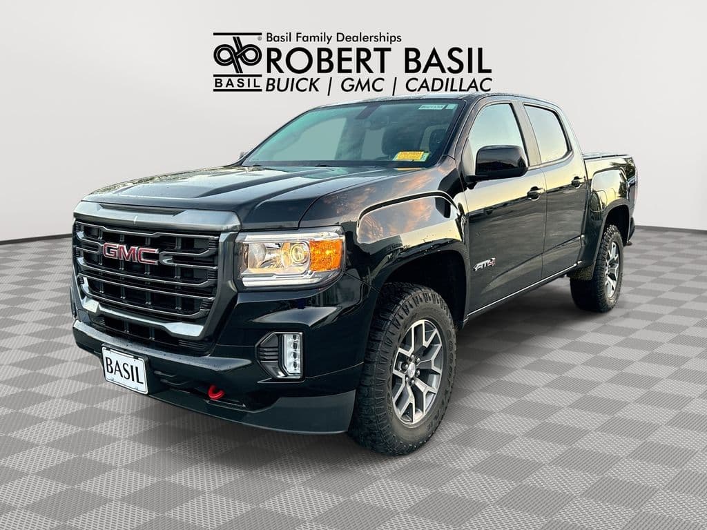 2022 GMC Canyon 4WD AT4 w/Cloth — photo 1 of 29