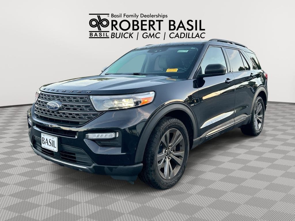 2021 Ford Explorer XLT — photo 1 of 11