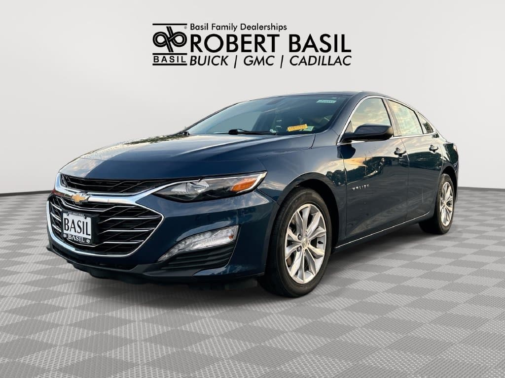 2019 Chevrolet Malibu LT — photo 1 of 27