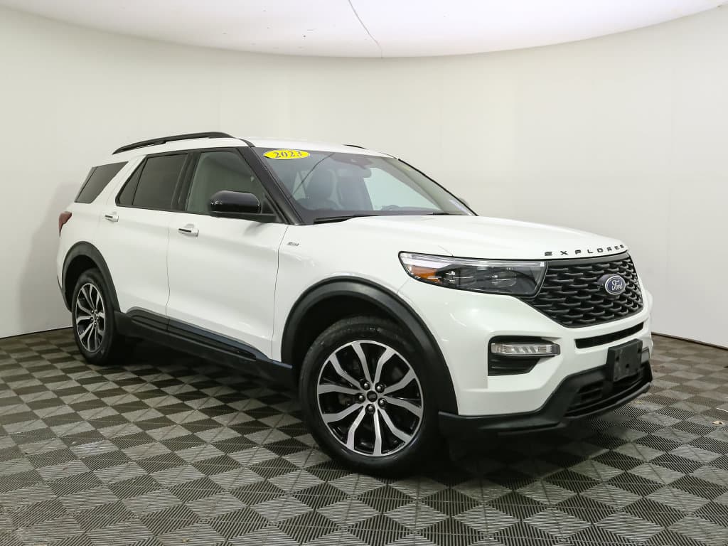 2023 Ford Explorer ST-Line — photo 1 of 41