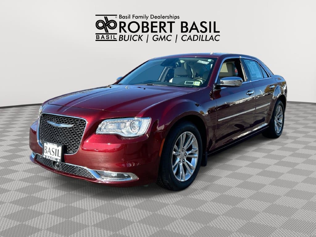 2016 Chrysler 300 Base — photo 1 of 32