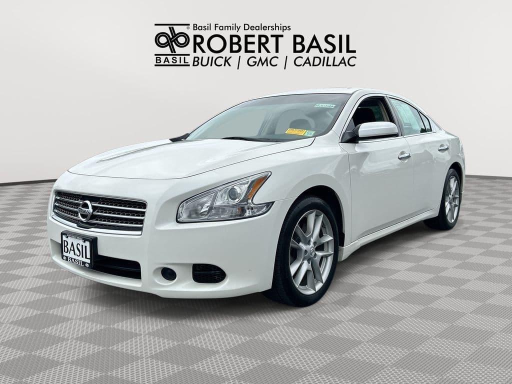 2011 Nissan Maxima 3.5 S — photo 1 of 28