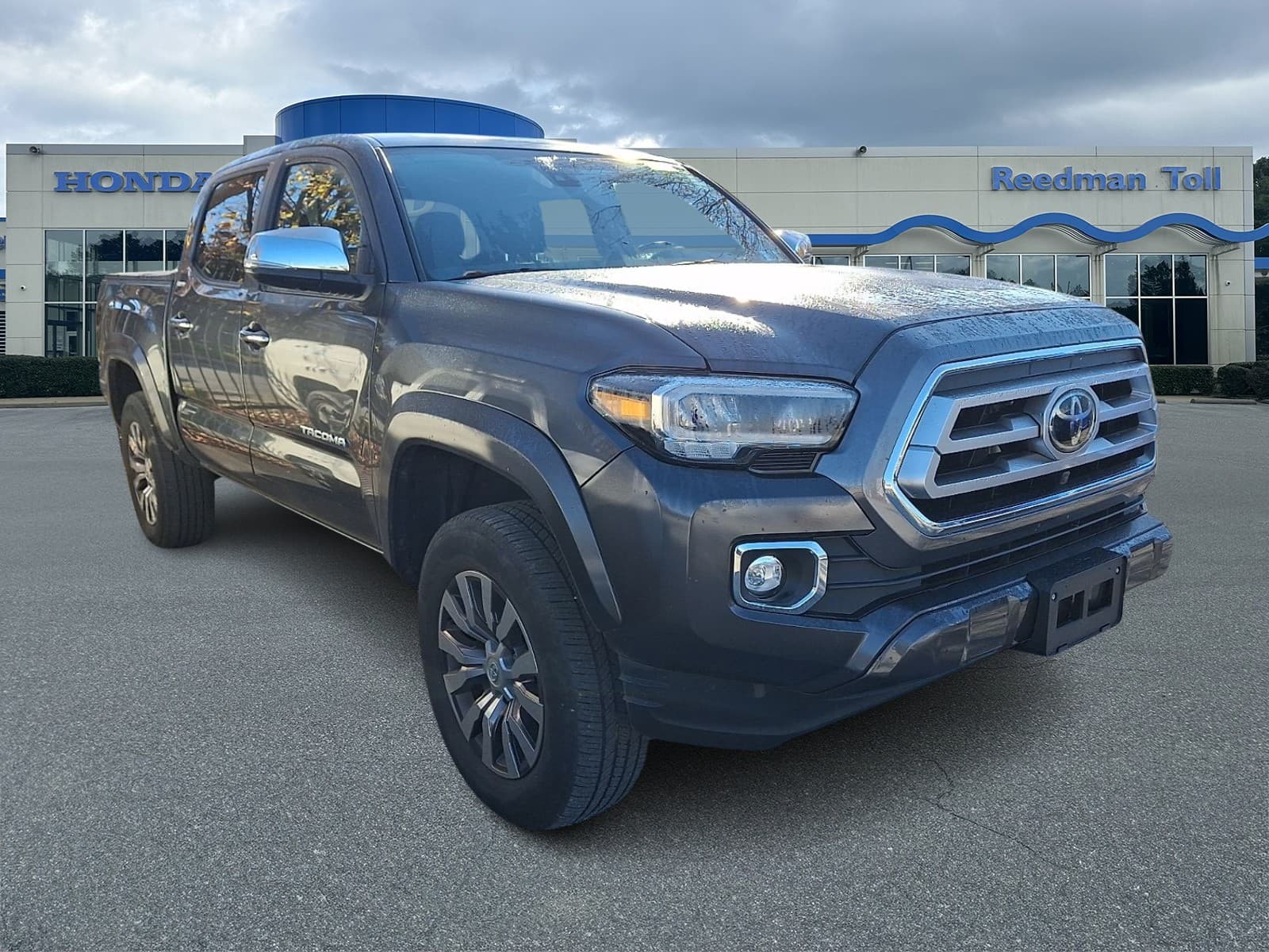 2023 Toyota Tacoma 4WD Limited — photo 1 of 5