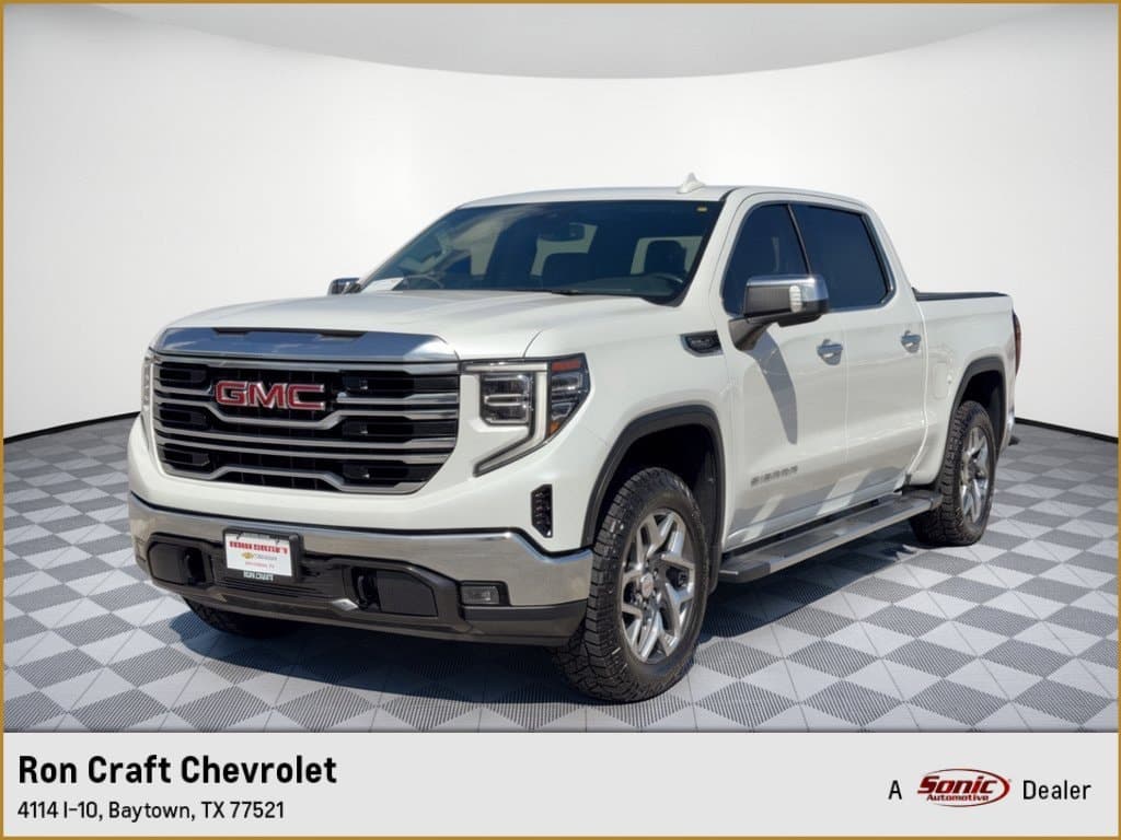 2022 GMC Sierra 1500 SLT — photo 1 of 31