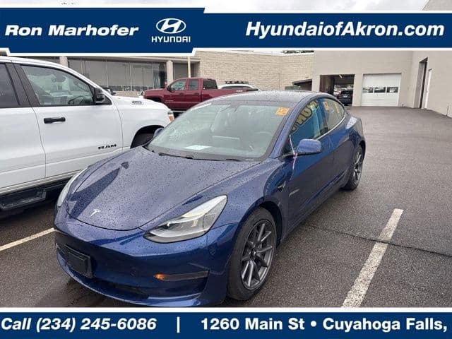 Foto de 2021 Tesla Model 3 Standard Range Plus