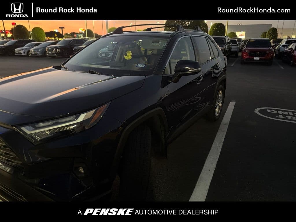 2024 Toyota RAV4 XLE Premium — photo 1 of 8