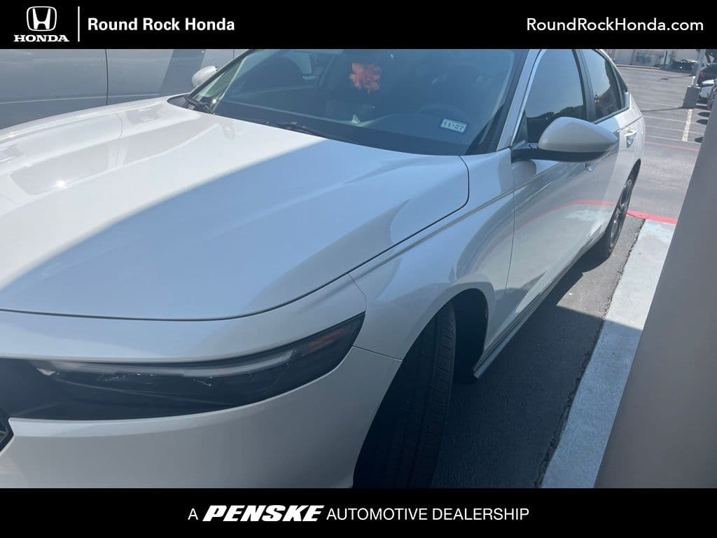 2025 Honda Accord Sedan LX — photo 1 of 5