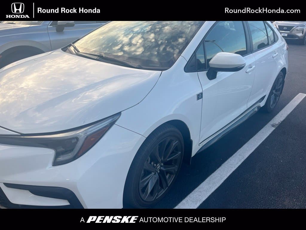 2024 Toyota Corolla SE — photo 1 of 4