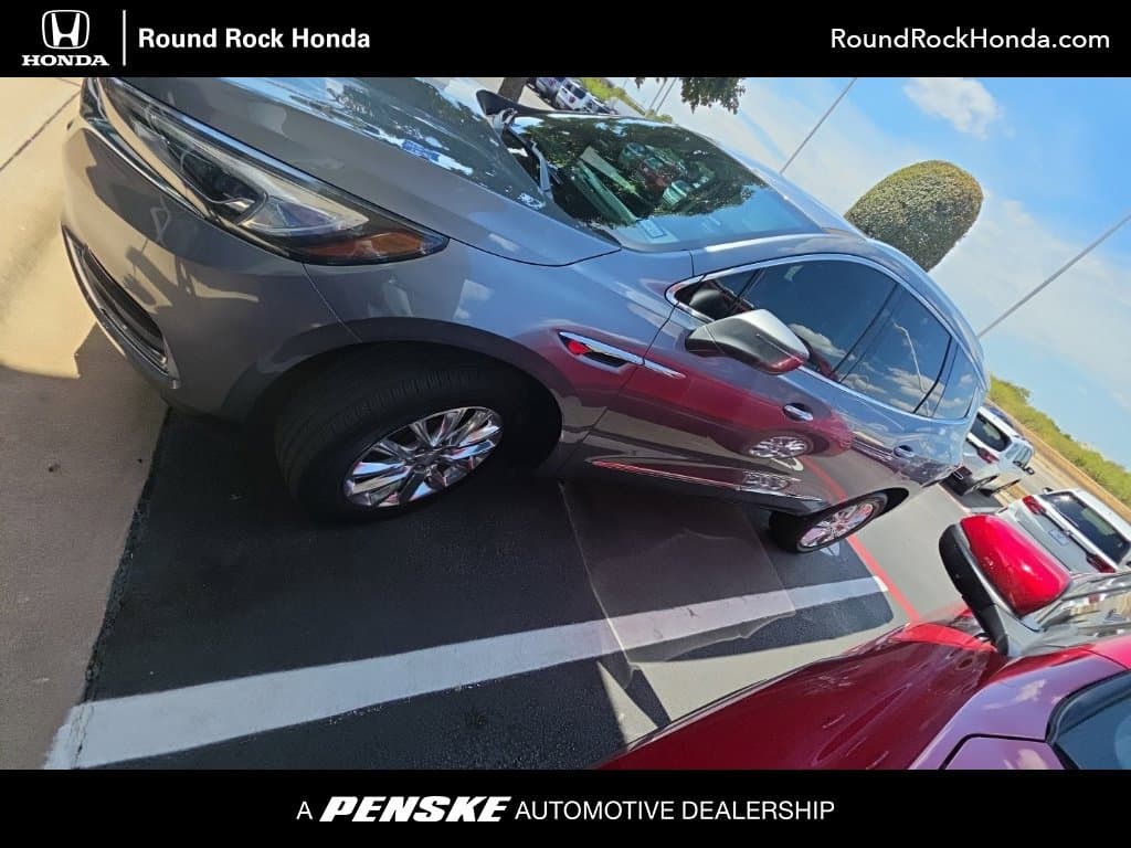 2020 Buick Enclave Essence — photo 1 of 5