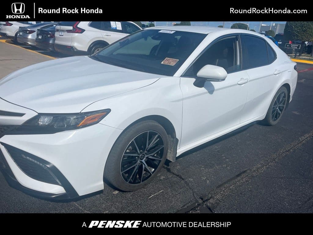 2023 Toyota Camry SE — photo 1 of 5