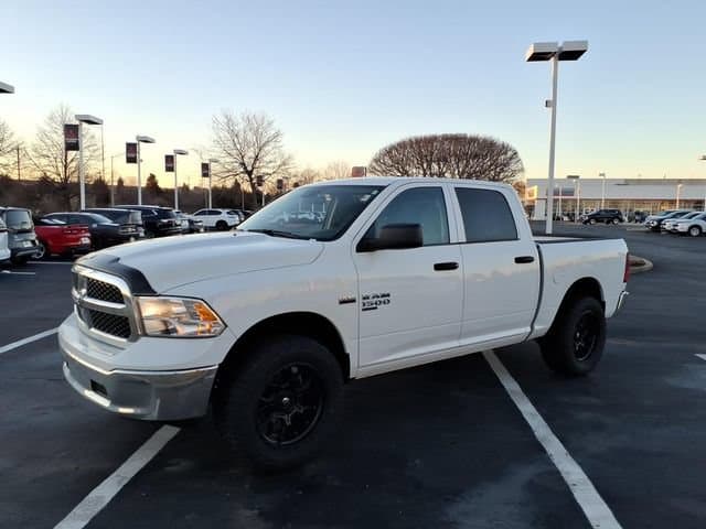 2022 RAM 1500 Classic SLT — photo 1 of 30