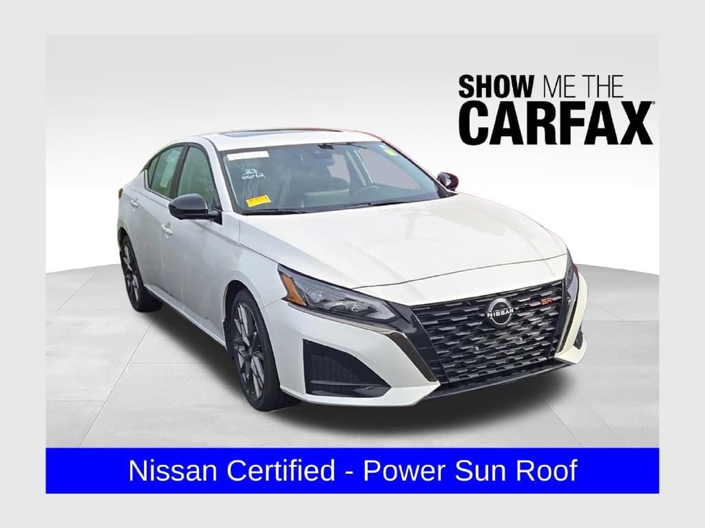 2023 Nissan Altima Base — photo 1 of 10