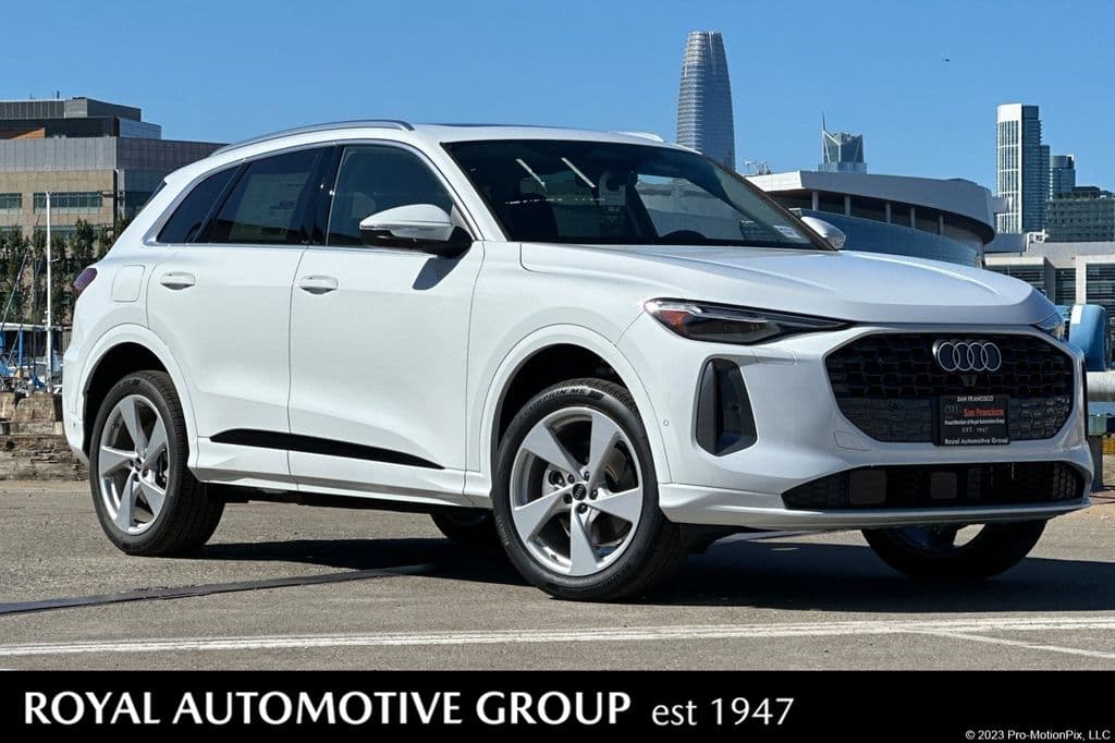 2025 Audi Q5 Premium Plus — photo 1 of 23
