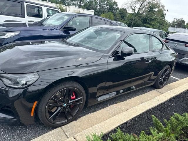 2024 BMW 2 Series 230i xDrive — photo 1 of 3