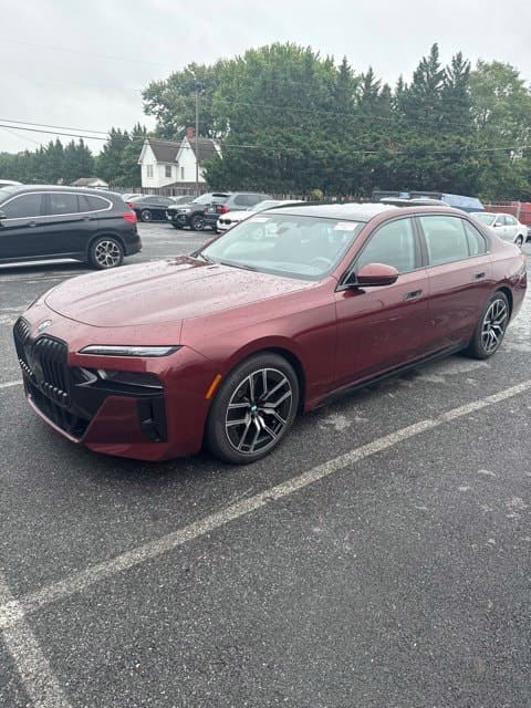 2023 BMW 7 Series 760i xDrive — photo 1 of 4