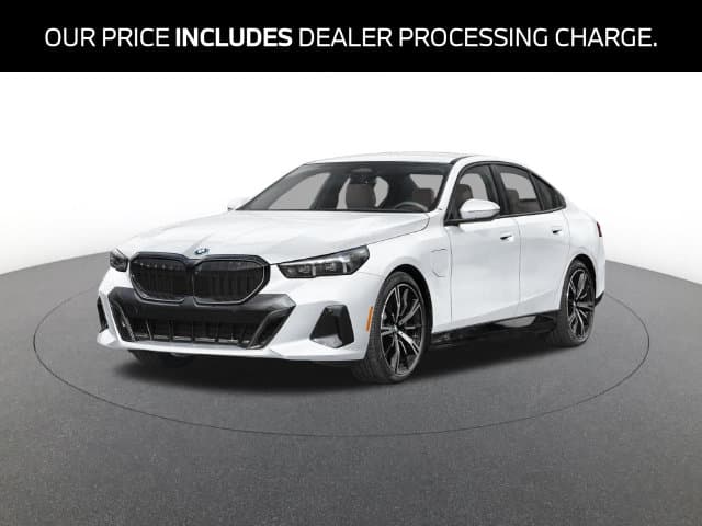 2027 BMW 5 Series 550e xDrive — photo 1 of 17