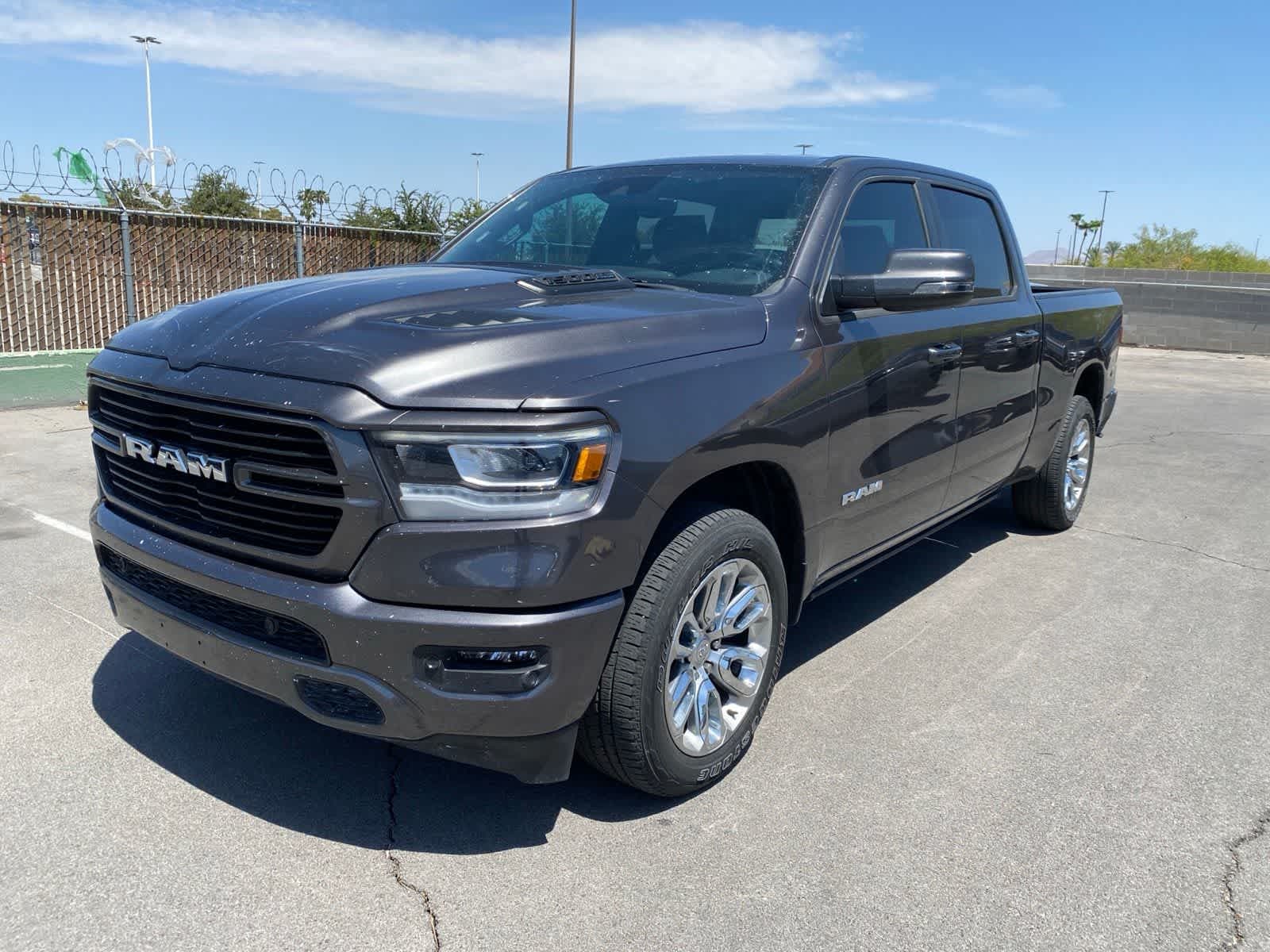 2023 RAM 1500 Laramie — photo 1 of 17
