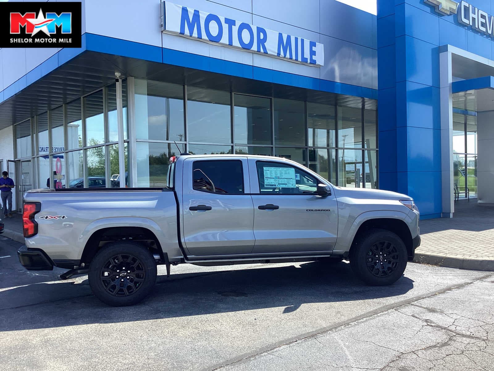 2026 Chevrolet Colorado 4WD Work Truck — photo 1 of 38