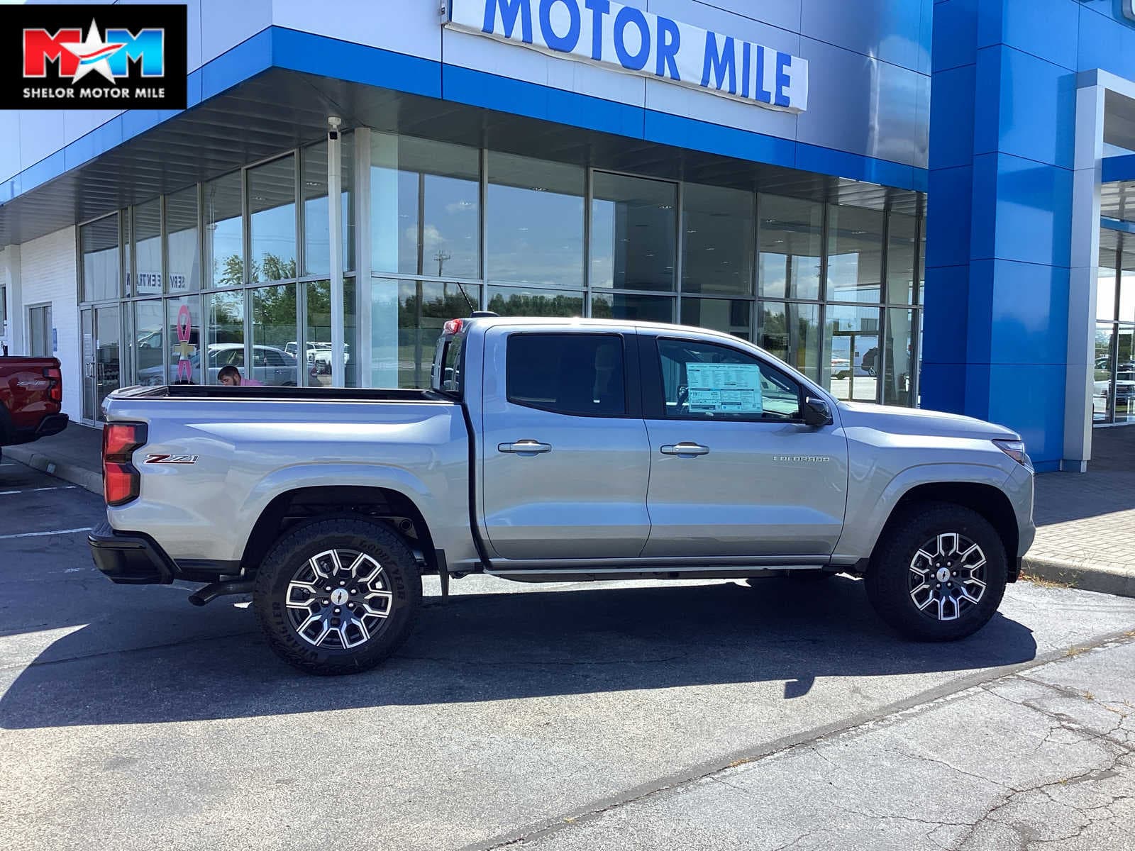 2026 Chevrolet Colorado 4WD Z71 — photo 1 of 36