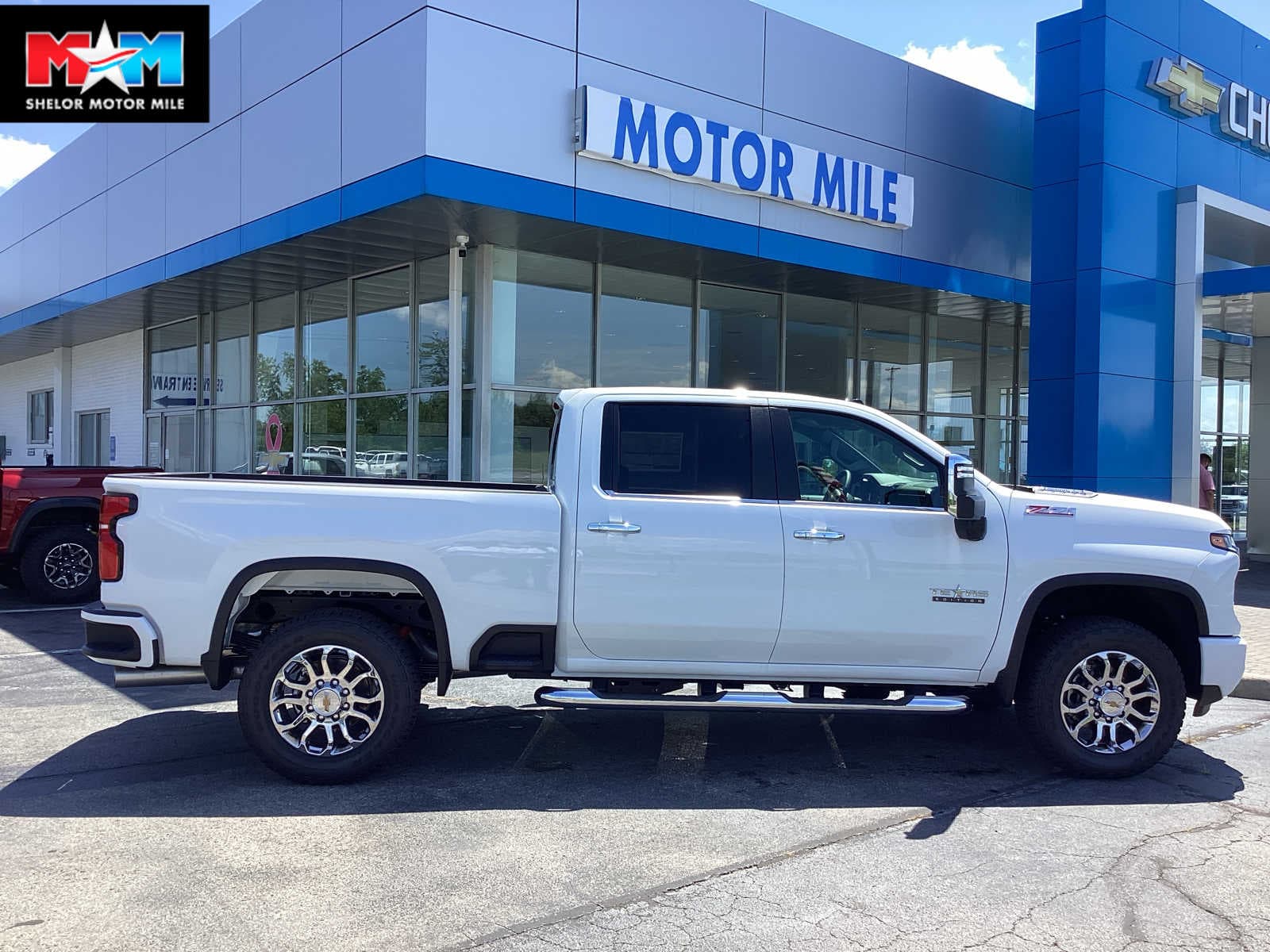 2026 Chevrolet Silverado 2500HD LT — photo 1 of 37