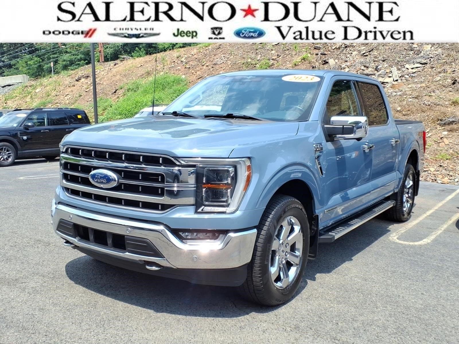 2023 Ford F-150 LARIAT — photo 1 of 27