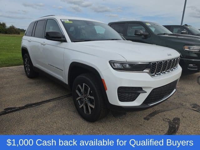 2027 Jeep Grand Cherokee Laredo X — photo 1 of 18