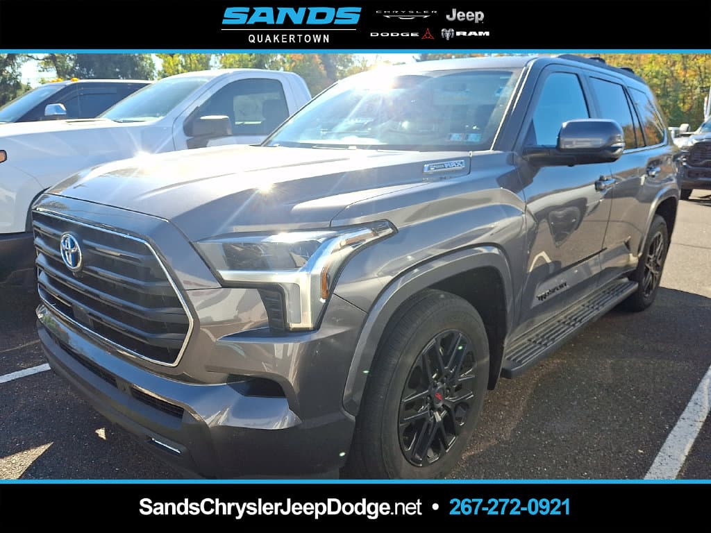 2024 Toyota Sequoia SR5 — photo 1 of 13