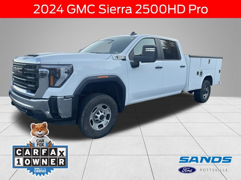 2024 GMC Sierra 2500HD Pro — photo 1 of 10